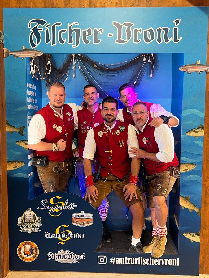 Fischer-Vroni Team